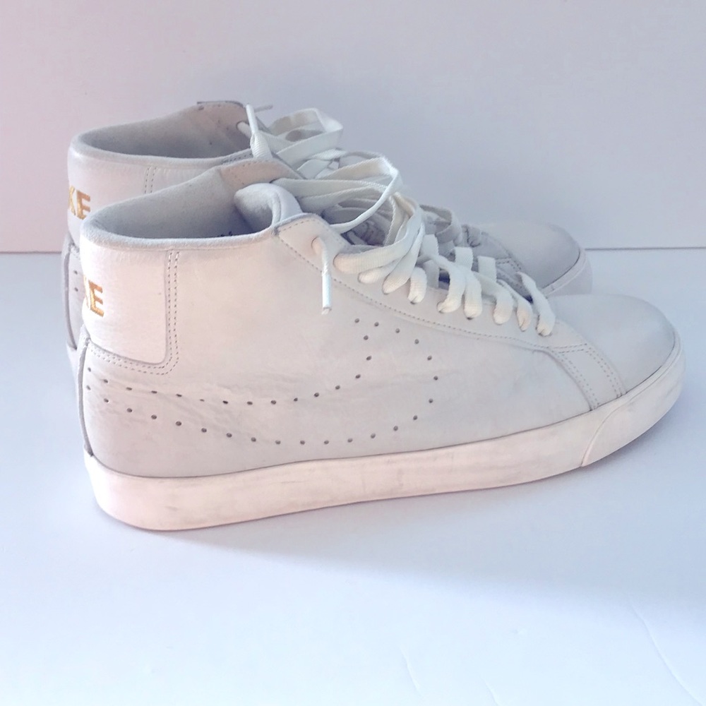 RARE Nike Mid Supreme Harlem Only, Limited